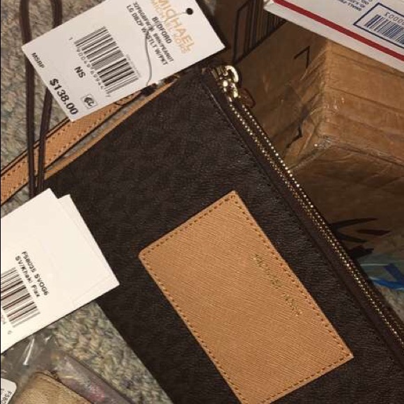 Michael kors bag - Picture 2 of 3